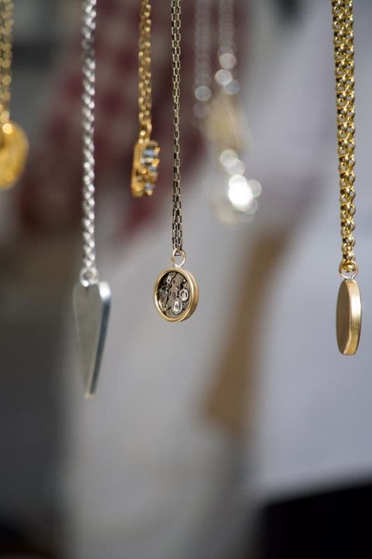 Jewelry pendants display